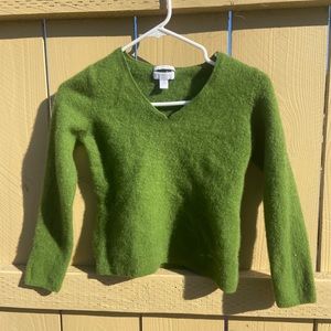 Green cardigan !